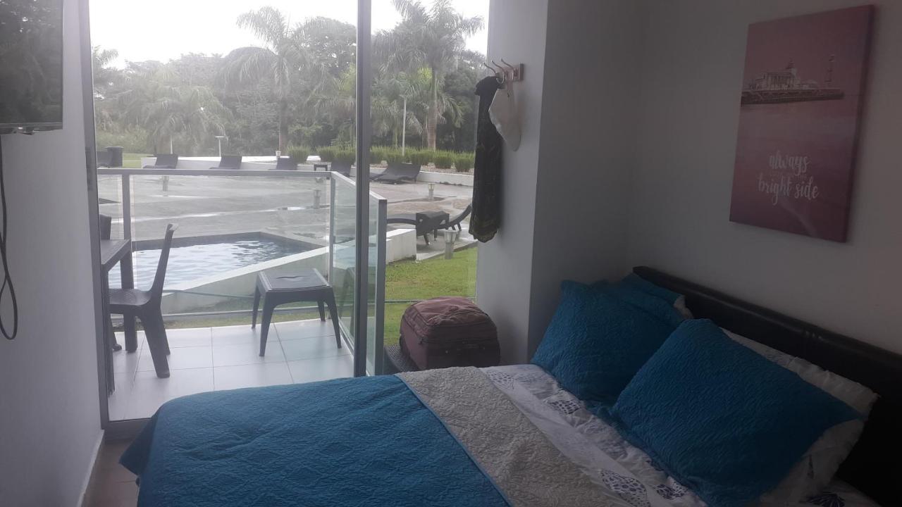 Apartamento En Balabeach Maria Chiquita In Front Of The Beach 2Hab Colon Ngoại thất bức ảnh
