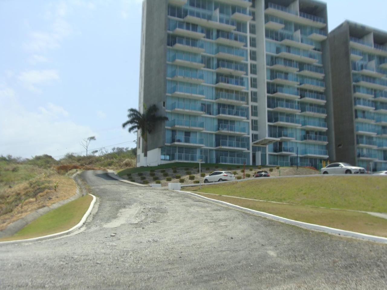 Apartamento En Balabeach Maria Chiquita In Front Of The Beach 2Hab Colon Ngoại thất bức ảnh